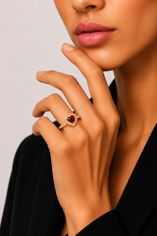 Sparkling Elevated Heart Ring (Gold)