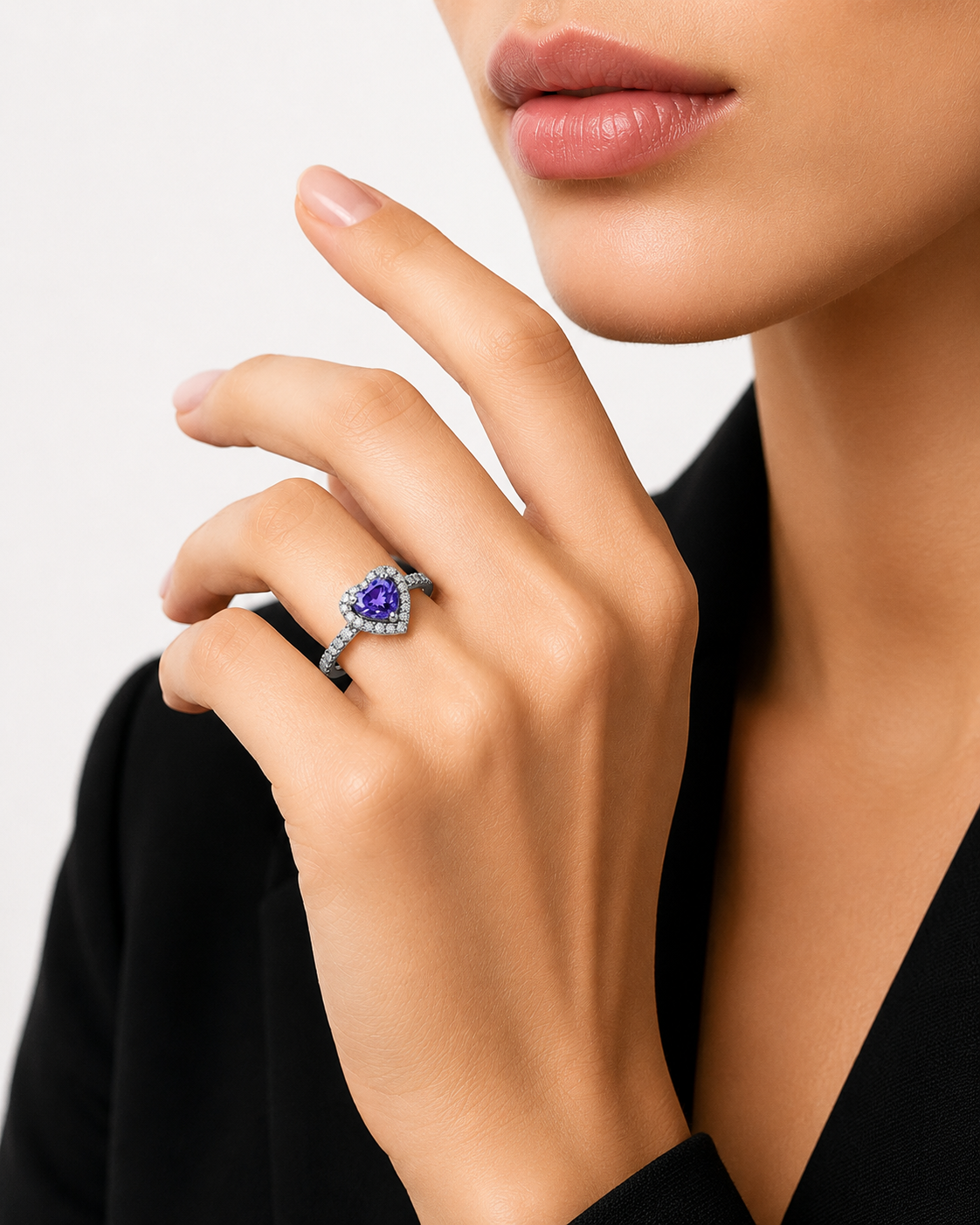 Sparkling Elevated Heart Ring (Silver)
