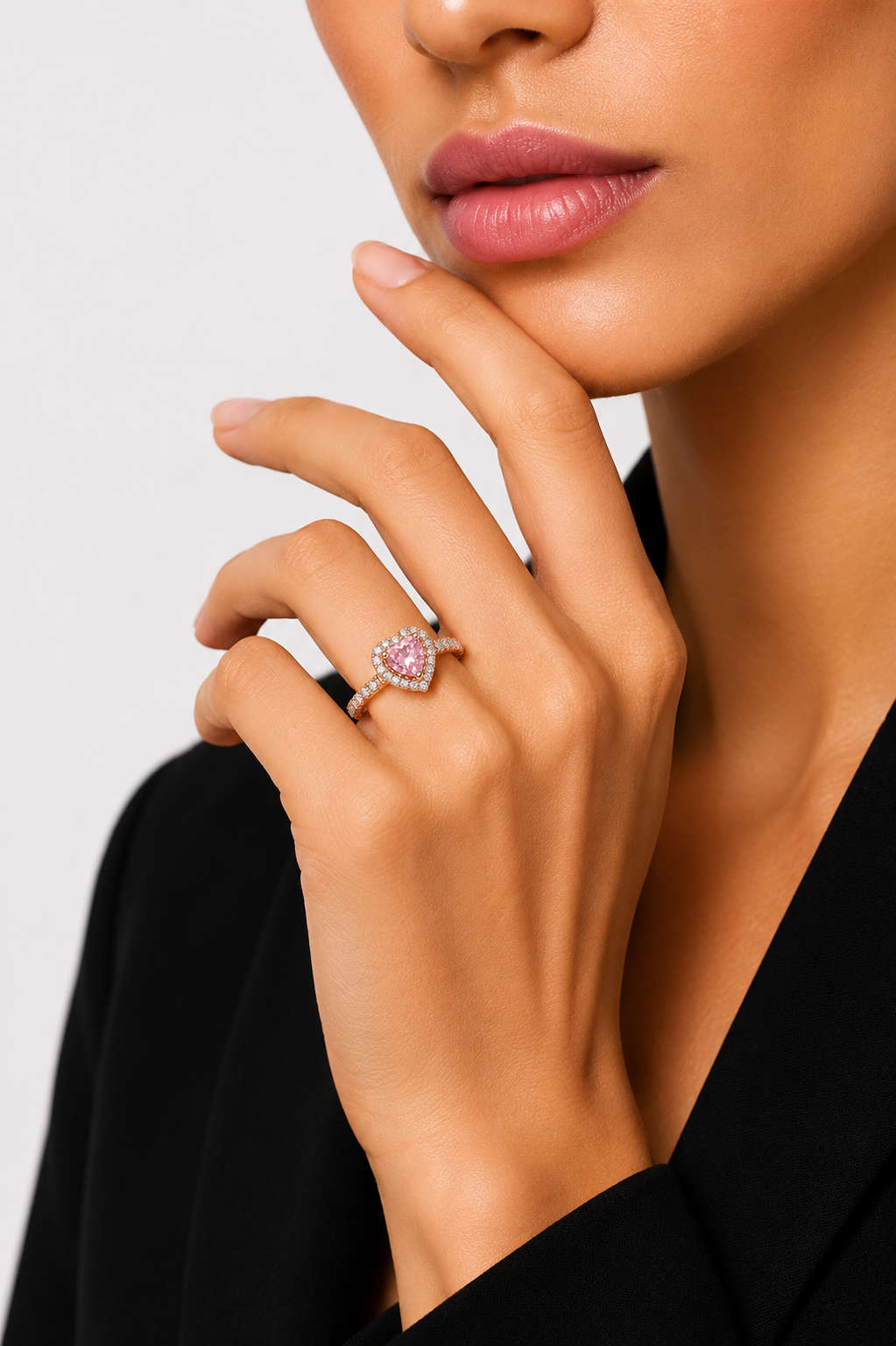 Sparkling Elevated Heart Ring (Gold)