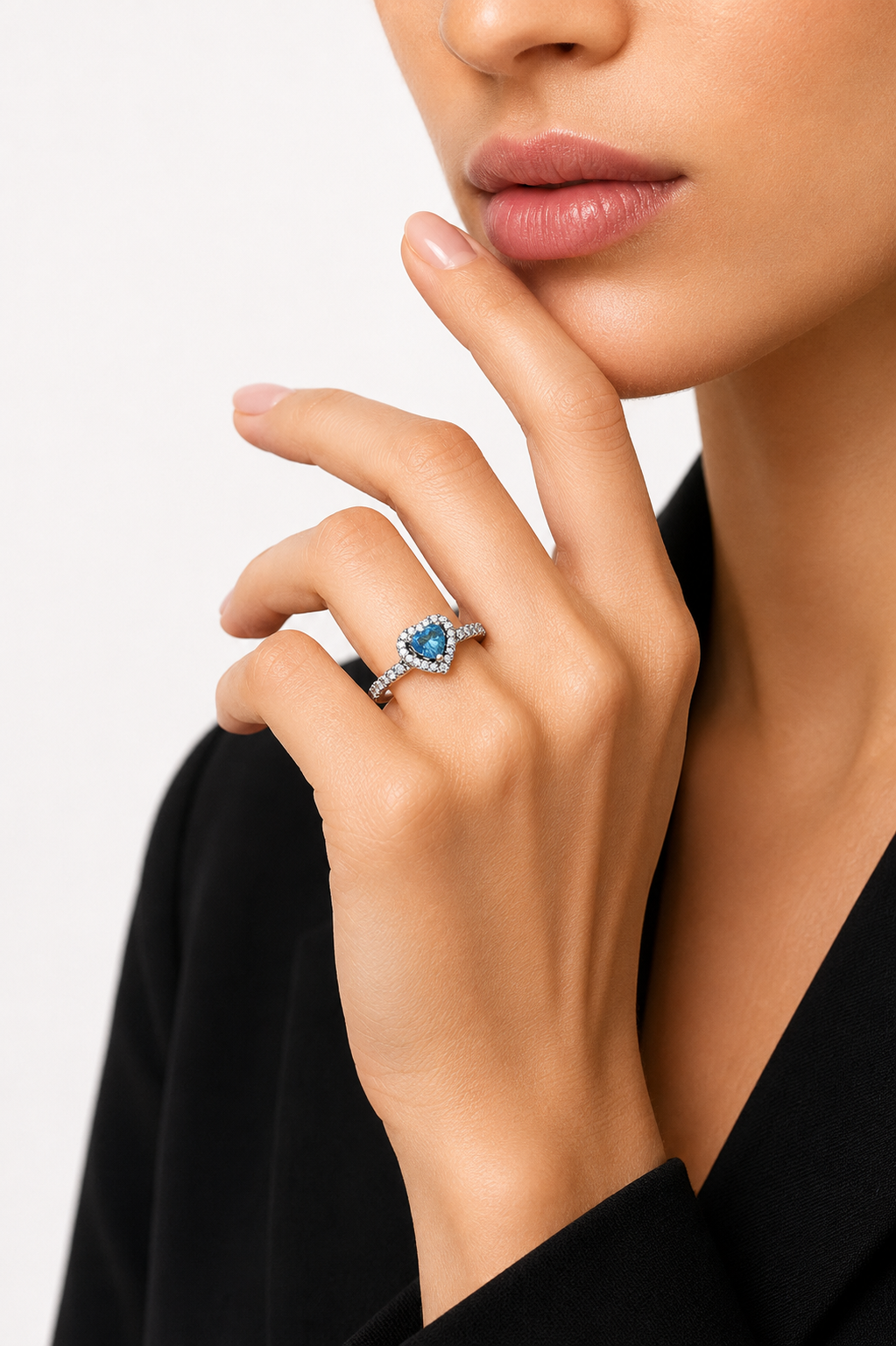 Sparkling Elevated Heart Ring (Silver)